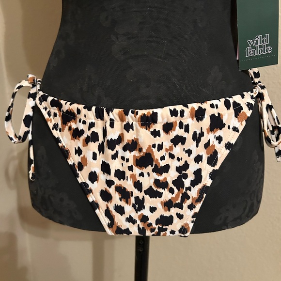 WILD FABLE 2PC BIKINI*Animal print*Top/Med/8-10. Bottom Small/4-6*New with tags! - Picture 3 of 10